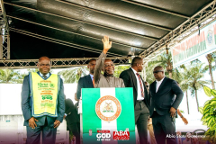 Pastor-Lazarus-Muoka-And-Governor-Alex-Otti-Of-Abia-State-9